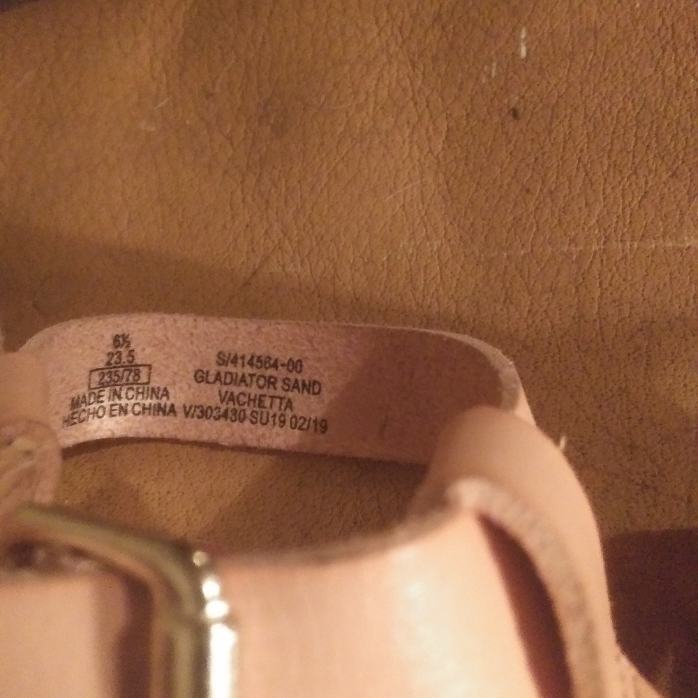 Sandals - Picture 4 of 5
